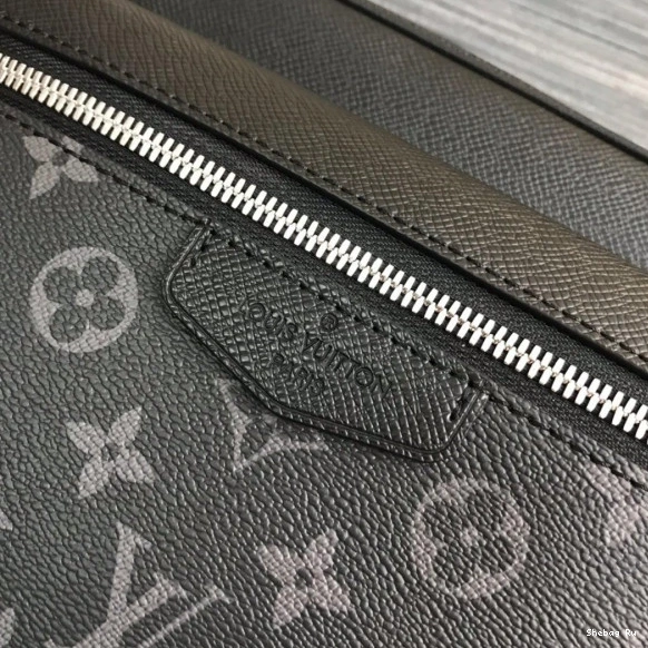 LOUIS MESSENGER VUITTON OUTDOOR 0811